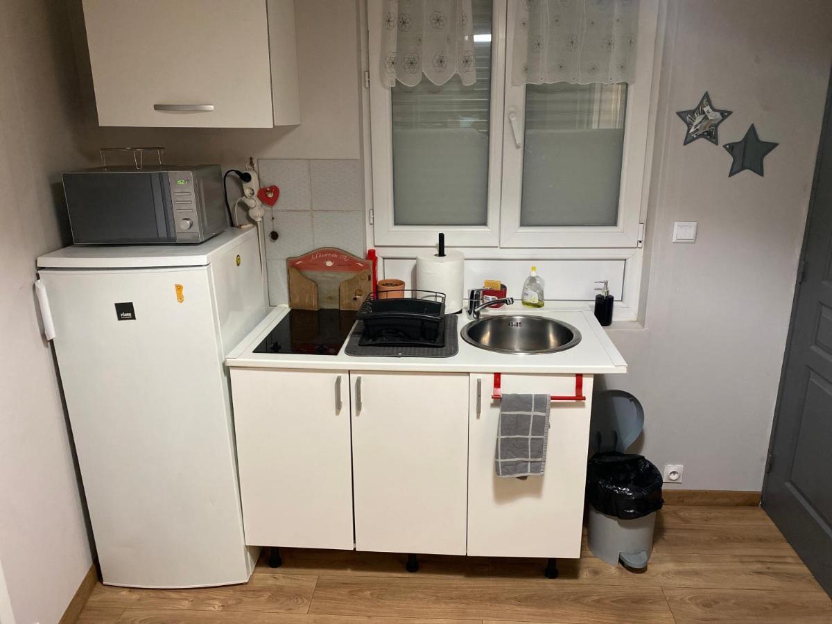 Sympathique Logement En Rez-De-Chausse, De 21M 2 Beauvais Eksteriør bilde